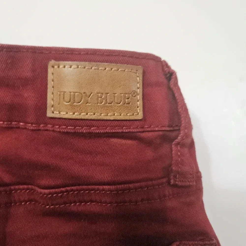 Judy blue maroon skinny jeans! - Picture 6 of 10